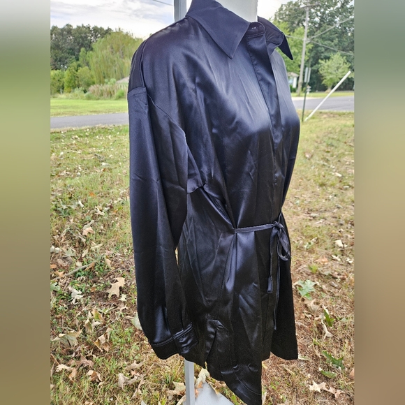 Intempo Black Satin Tunic - Picture 7 of 11